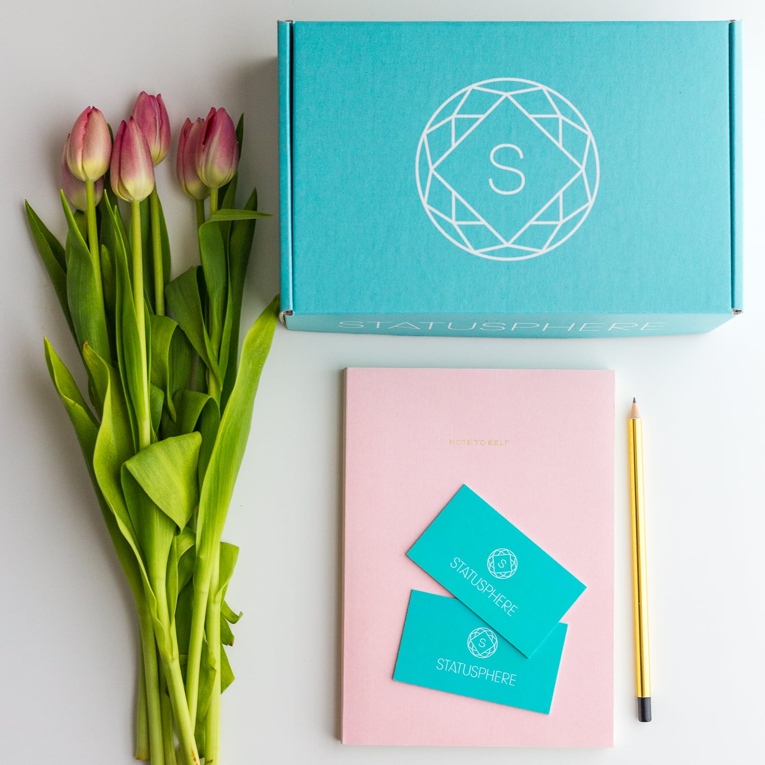 Influencer Gifting vs Paid Collaborations
