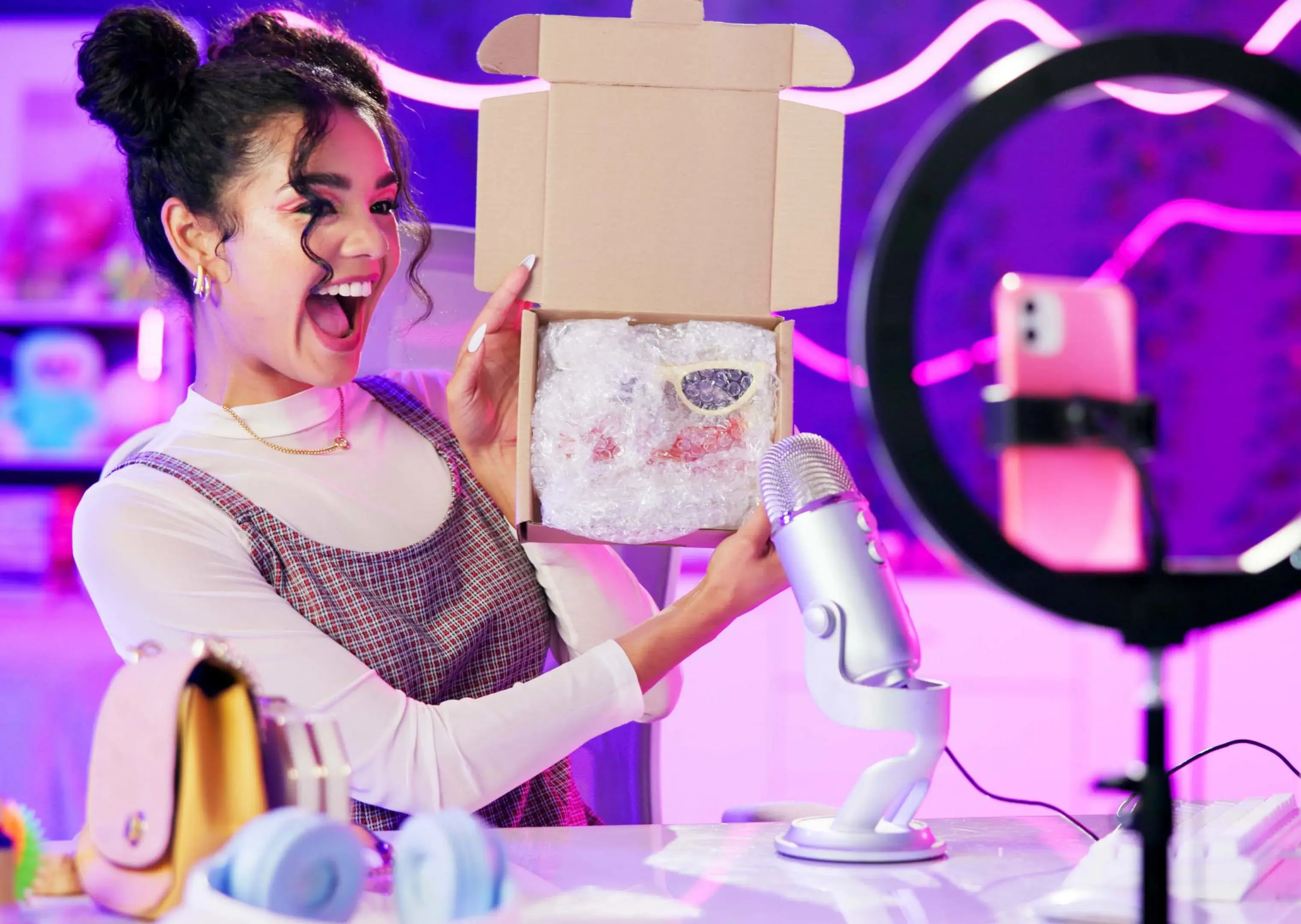 The B2C Influencer Marketing Guide